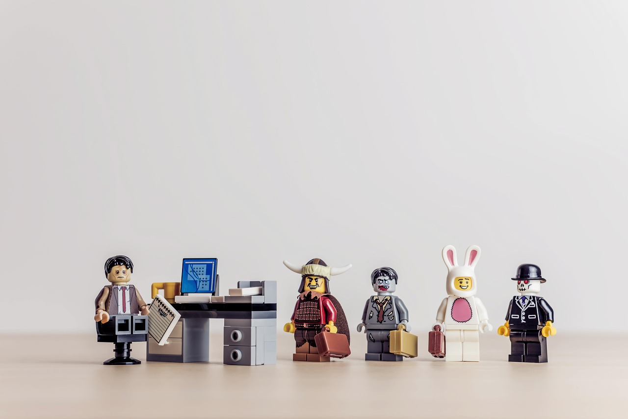 business figurine, office scene