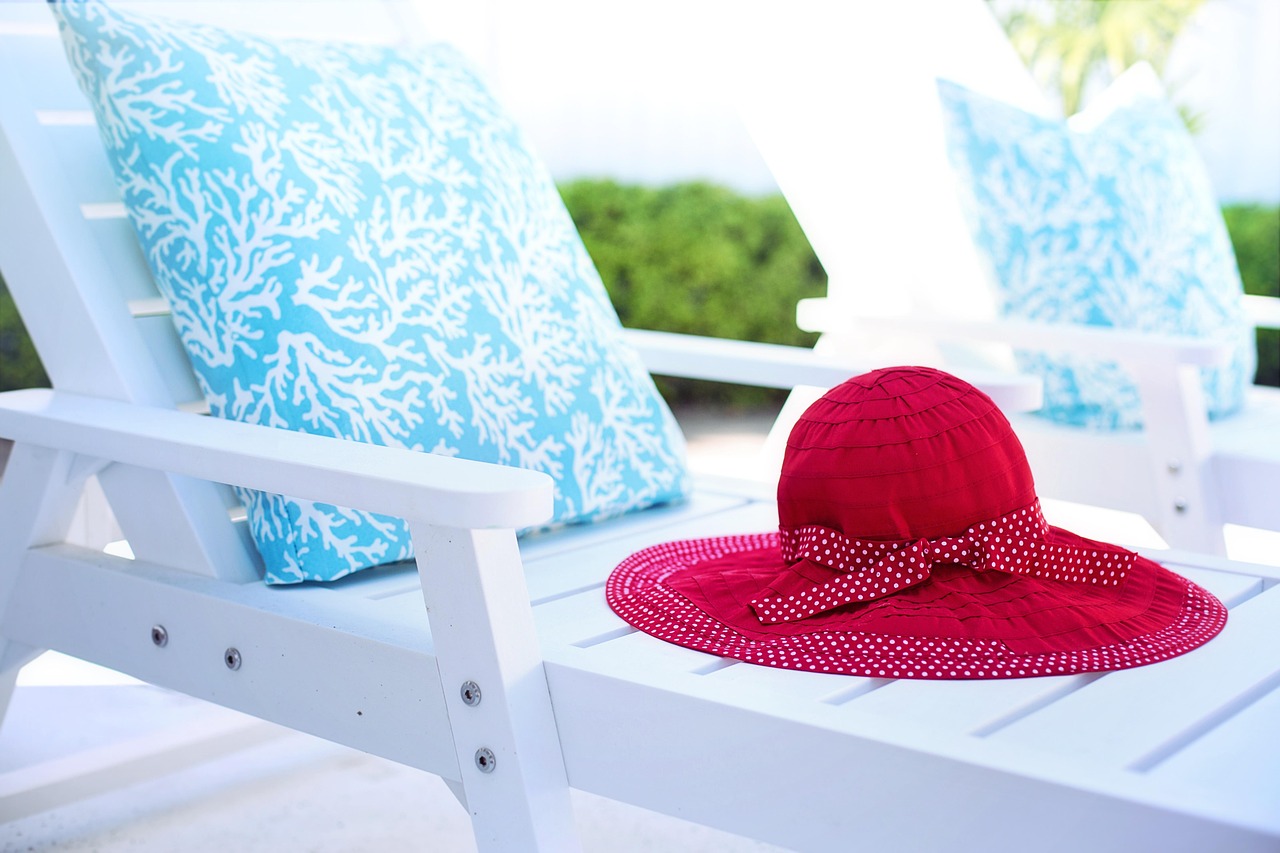 Amenities deck chair, lounger, lounge chair, white, hat, beach hat, poolside, summer, nature, vacations, relax, leisure, tourism, blue beach, blue relax, blue summer