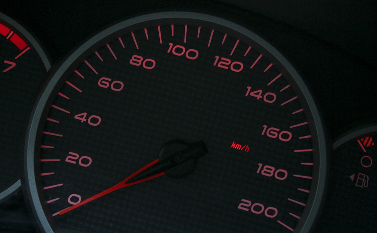 speedometer, speed, mileage, drive, car, tachometer, gauge, mph, kph, miles per hour, kilometer per hour, car wallpapers, dashboard, measure